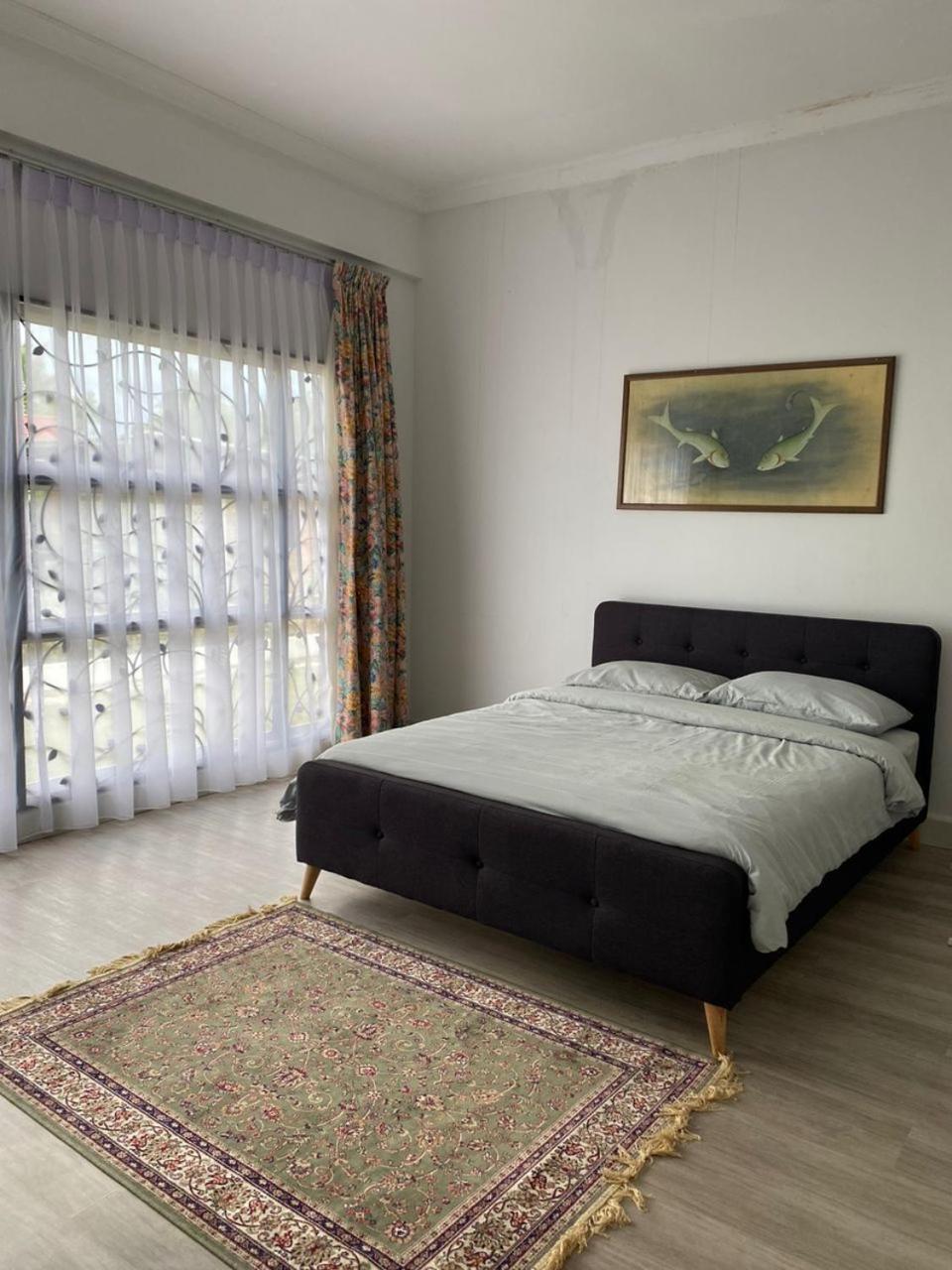 Вилла Karya Retreat Кучинг Экстерьер фото